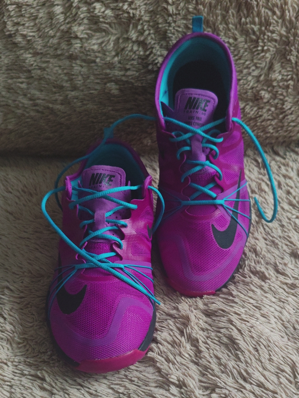 Nike Women’s Magenta Athletic Sneakers with Teal Laces